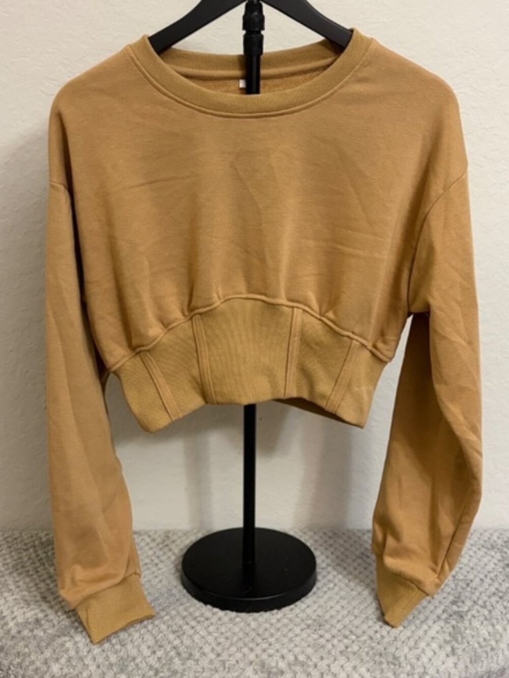 No Brand Tan Crop Sweater